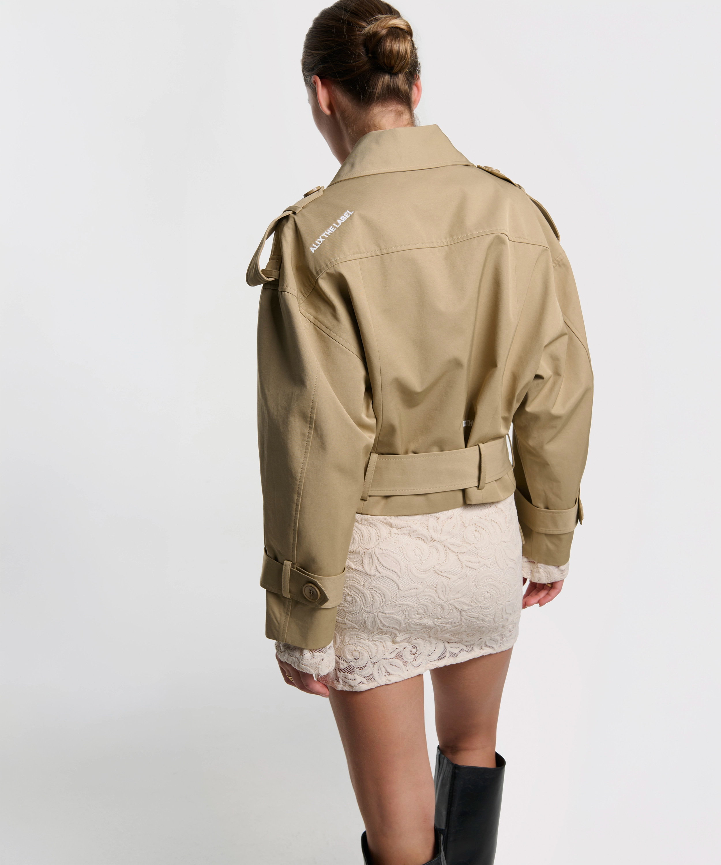 Ladies woven short alix trench coat